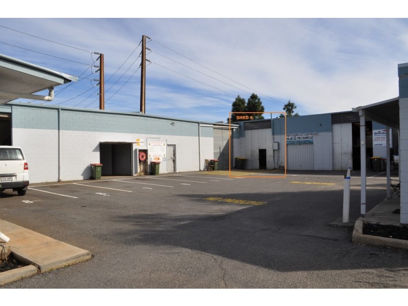 6 Trimmer Road, Elizabeth South SA 5112