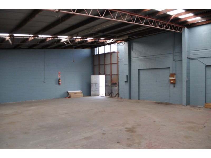 6 Trimmer Road, Elizabeth South SA 5112