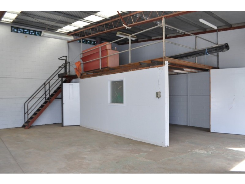 6 Trimmer Road, Elizabeth South SA 5112