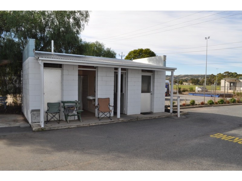 6 Trimmer Road, Elizabeth South SA 5112