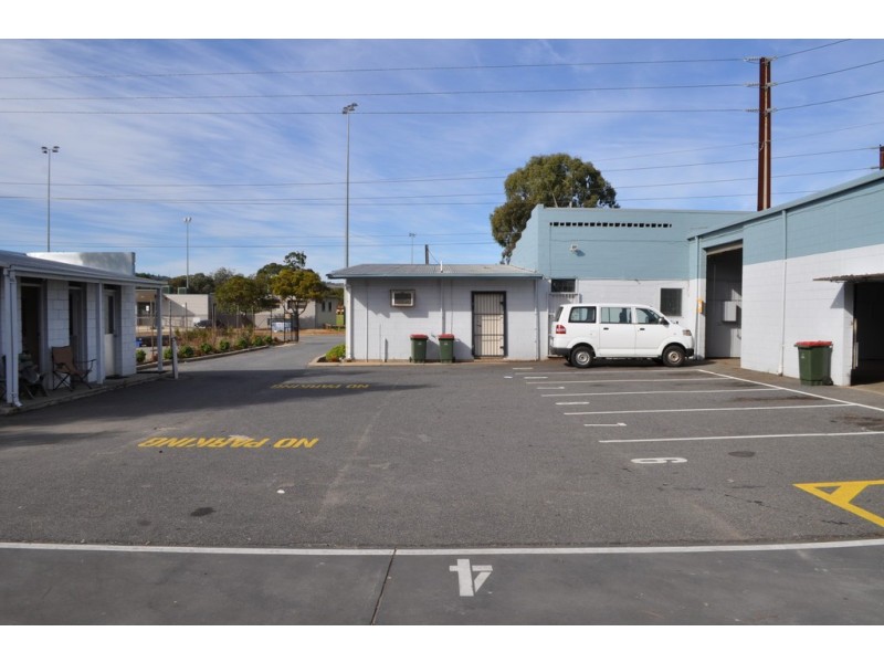 6 Trimmer Road, Elizabeth South SA 5112