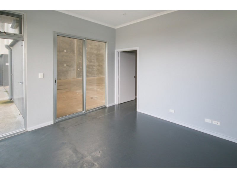 Unit 1, 8 Lindsay Road, Lonsdale SA 5160