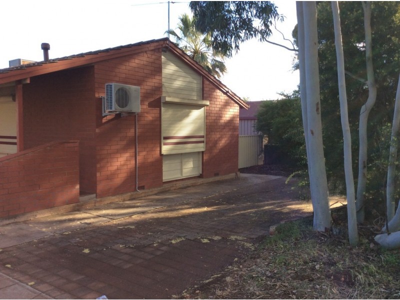 11 Alawoona rd, Munno Para SA 5115