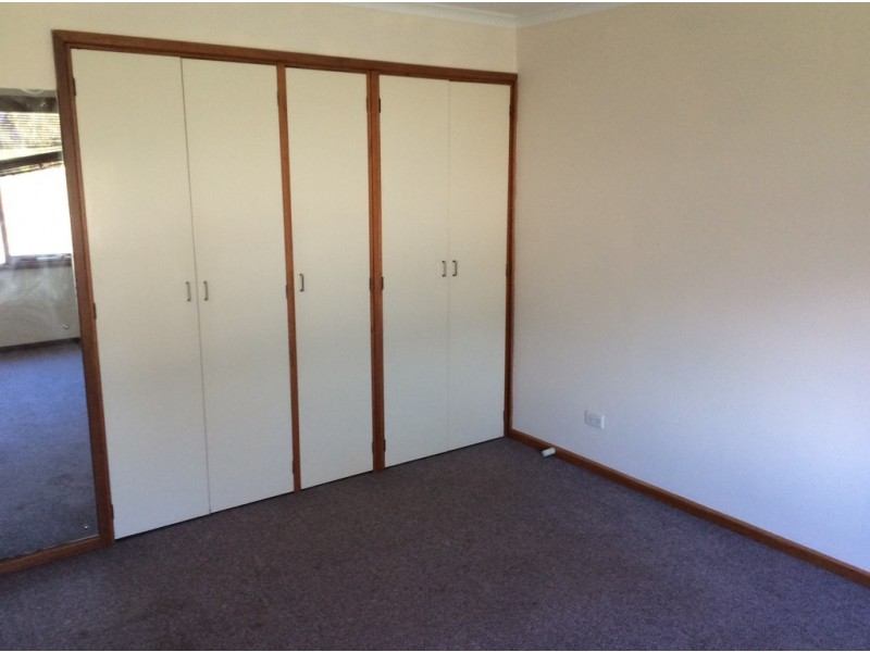 11 Alawoona rd, Munno Para SA 5115