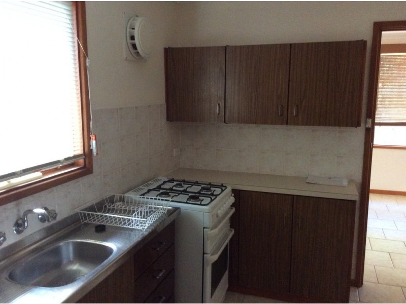 11 Alawoona rd, Munno Para SA 5115