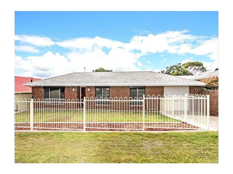 15 Sunnyside Avenue, Maslin Beach SA 5170