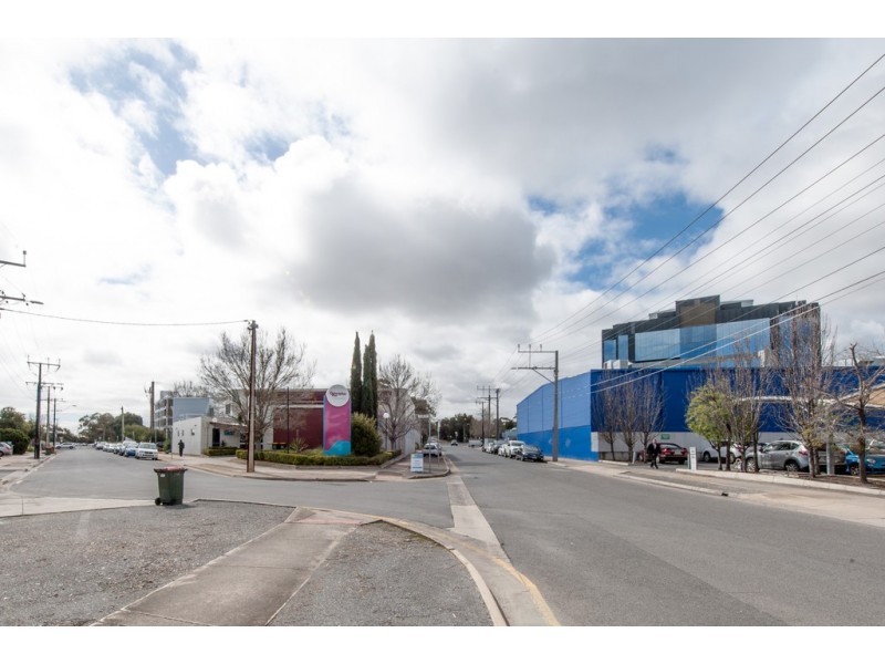 14 Eton Road, Keswick SA 5035