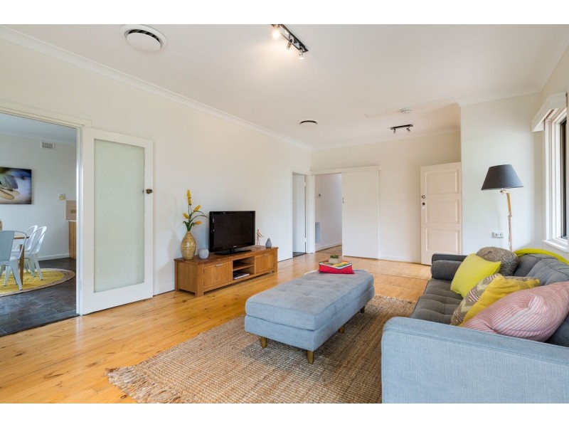 11a Creighton Avenue, Morphett Vale SA 5162