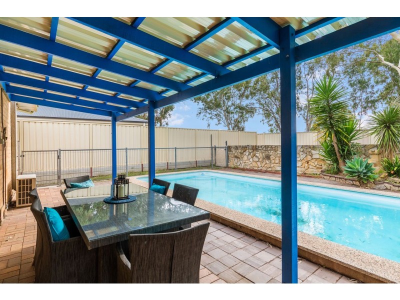 11a Creighton Avenue, Morphett Vale SA 5162