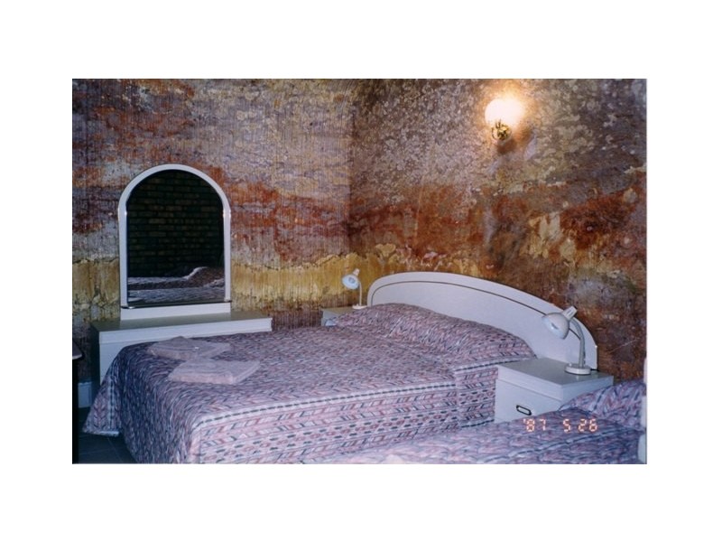 Look Out Cave, McKenzie Close, Coober Pedy SA 5723