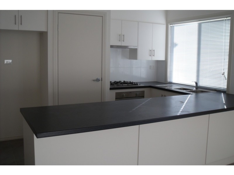 73 Dover Street, Aldinga Beach SA 5173