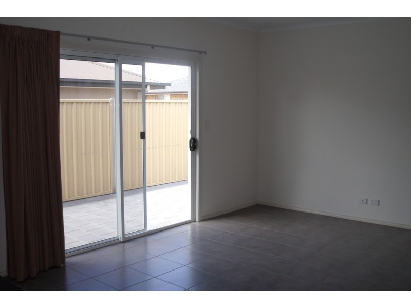 73 Dover Street, Aldinga Beach SA 5173