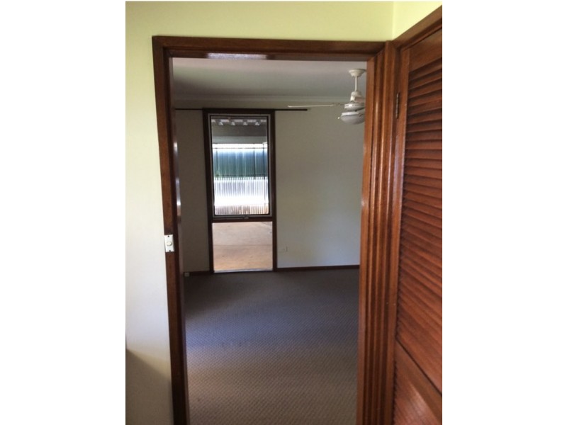 10 Koolena crescent, Munno Para SA 5115