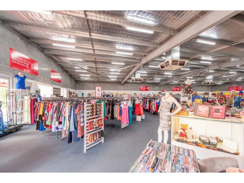 2c Morialta Drive, Smithfield SA 5114