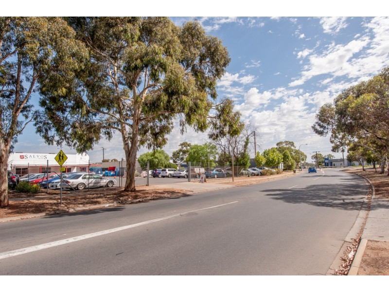 2c Morialta Drive, Smithfield SA 5114