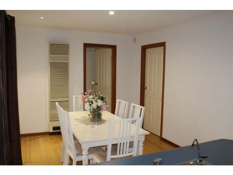 6 Melba Crt, Golden Grove SA 5125