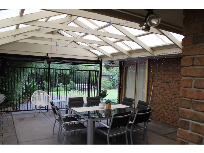 6 Melba Crt, Golden Grove SA 5125