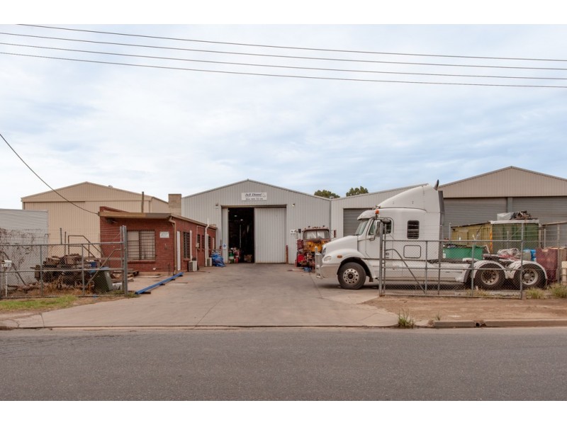 2 / 9-11 North Tce, Wingfield SA 5013