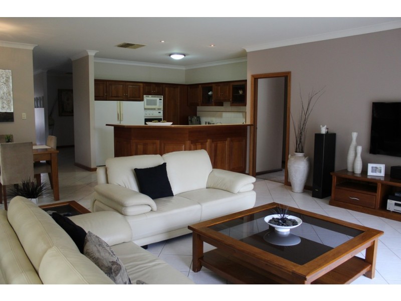 10 Edmonds Road, Angle Vale SA 5117