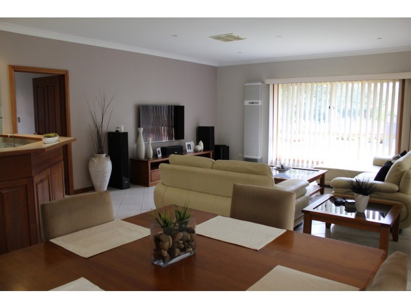 10 Edmonds Road, Angle Vale SA 5117