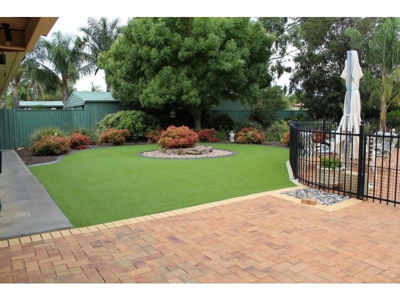 10 Edmonds Road, Angle Vale SA 5117