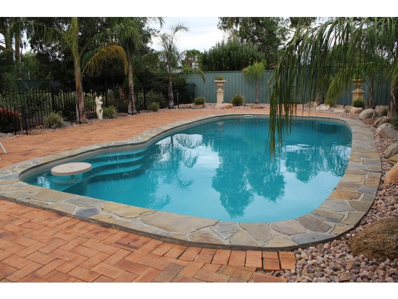 10 Edmonds Road, Angle Vale SA 5117