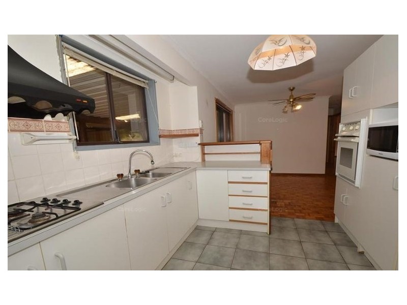 32 Cumberland Crescent, Huntfield Heights SA 5163