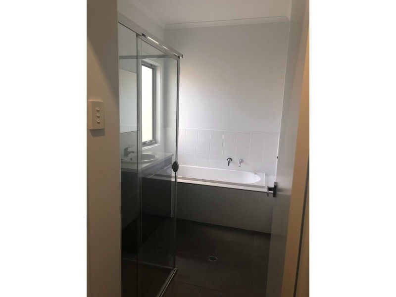 15 Boardwalk Drive, Paralowie SA 5108