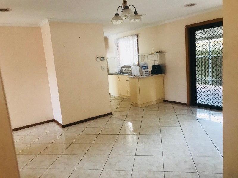 5 DEACON COURT, Paralowie SA 5108