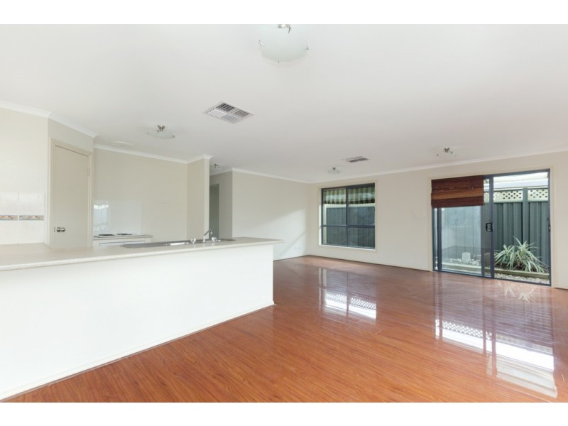 25 Wattlebird Drive, Burton SA 5110