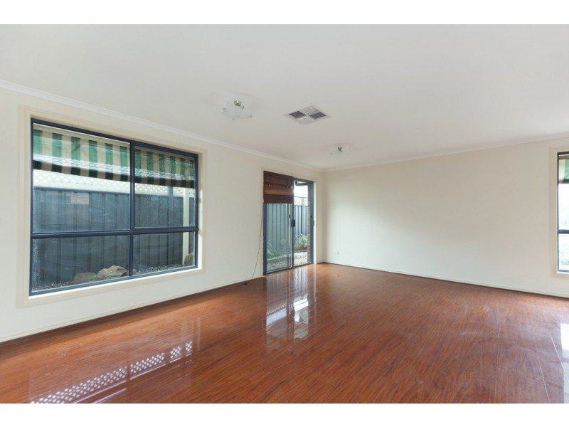 25 Wattlebird Drive, Burton SA 5110