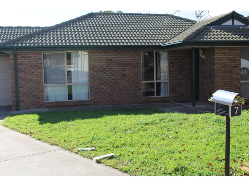7 Gray court, Greenwith SA 5125