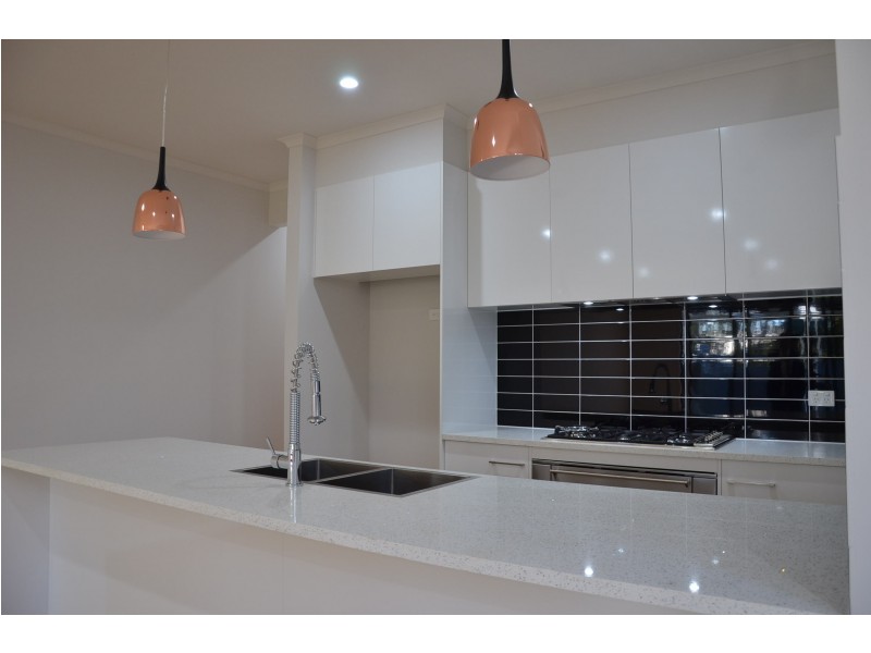 37 Hallett Avenue, Tranmere SA 5073