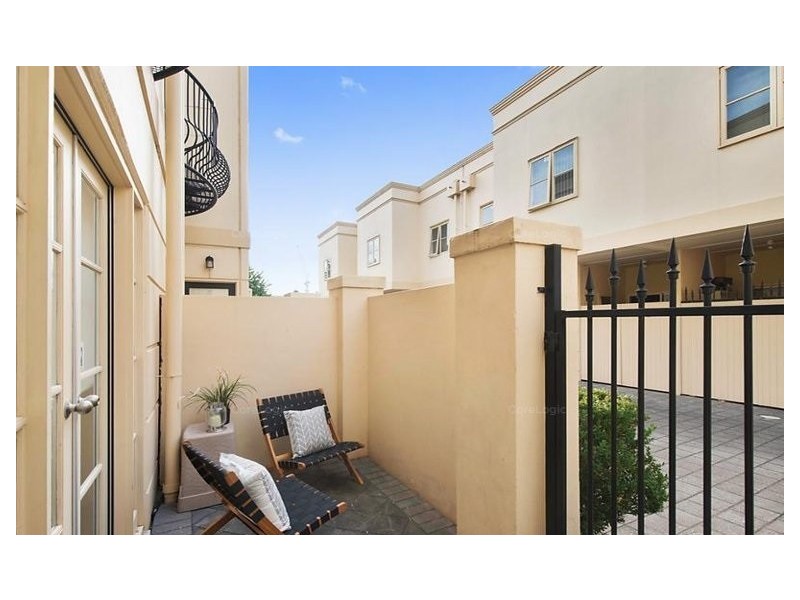 9/68 Cardwell Street, Adelaide SA 5000