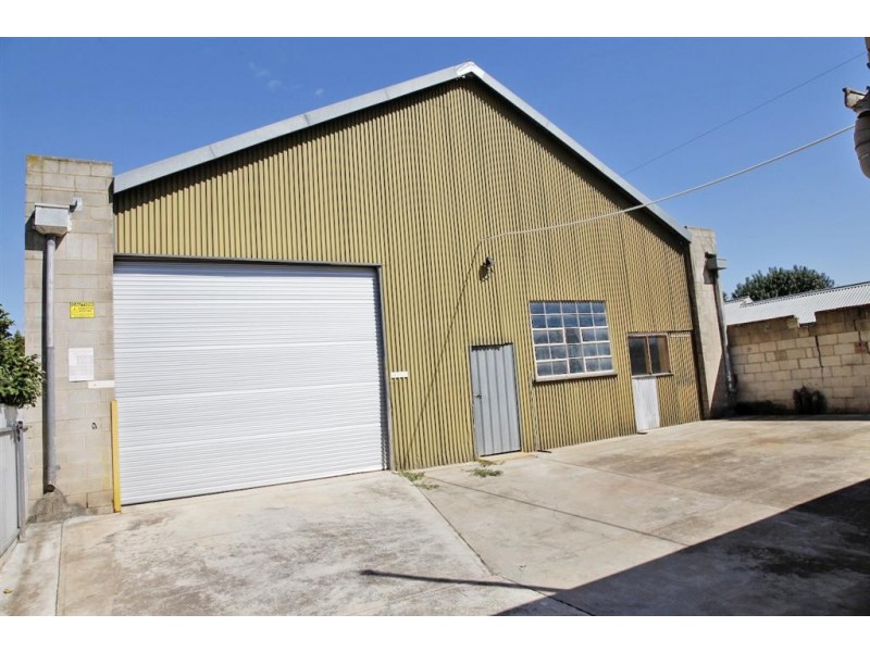 32 Surrey Road, Keswick SA 5035