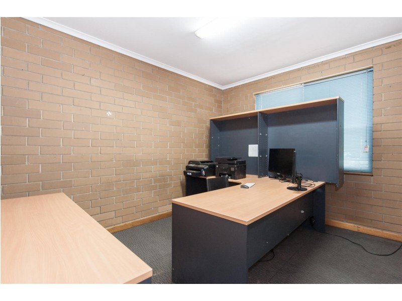 80 Cormack Road, Wingfield SA 5013