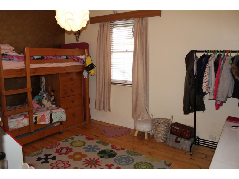 4 Athlone Street, Woodville South SA 5011