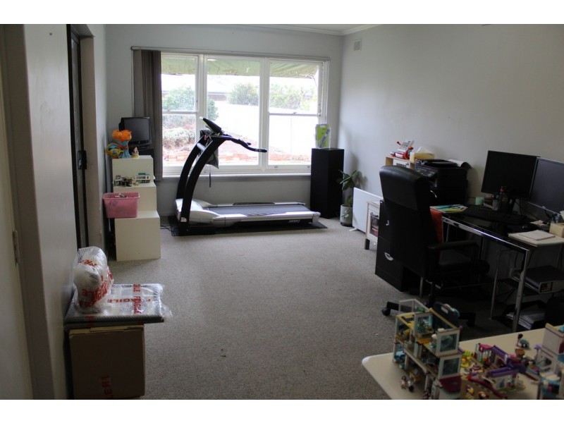 4 Athlone Street, Woodville South SA 5011