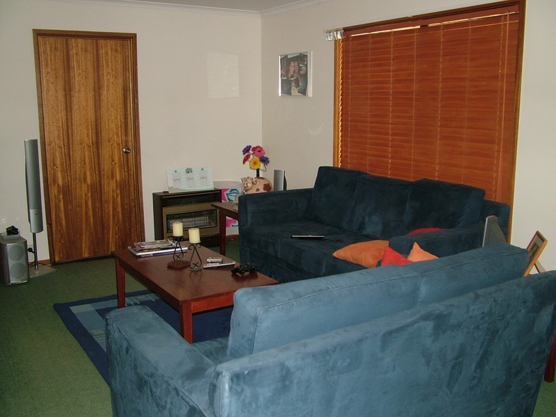 11 KENNEBERY CRESCENT, Roxby Downs SA 5725