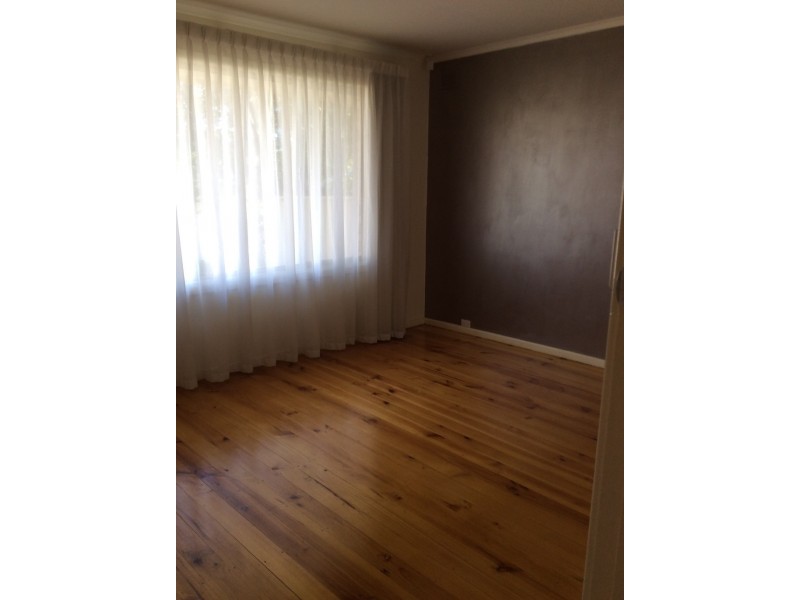 12 Thames Crescent, Salisbury East SA 5109