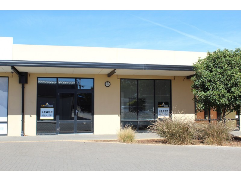 2/2b Morialta Drive, Smithfield SA 5114