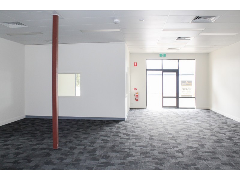 2/2b Morialta Drive, Smithfield SA 5114