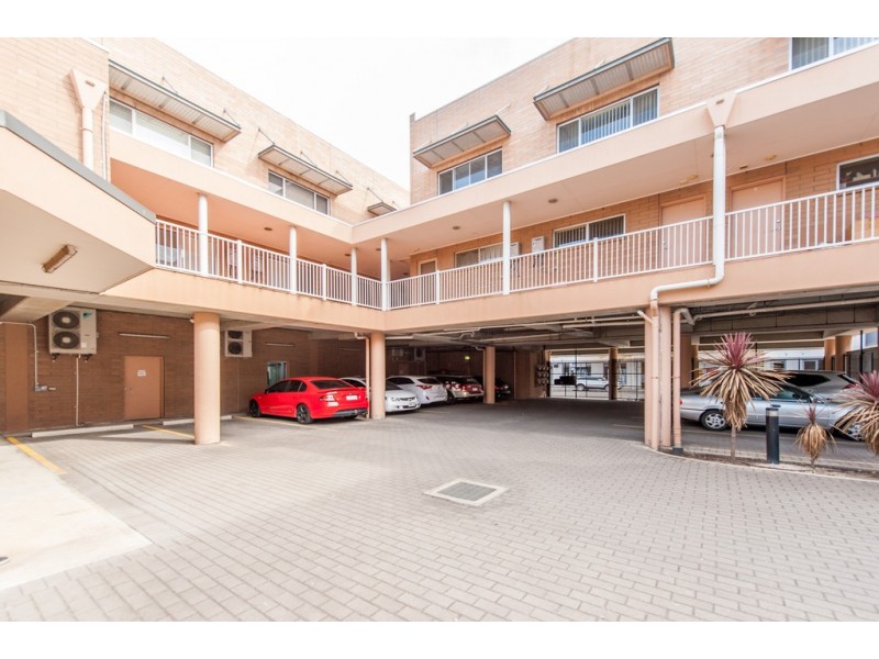 2/2-4 Hurtle Parade, Mawson Lakes SA 5095