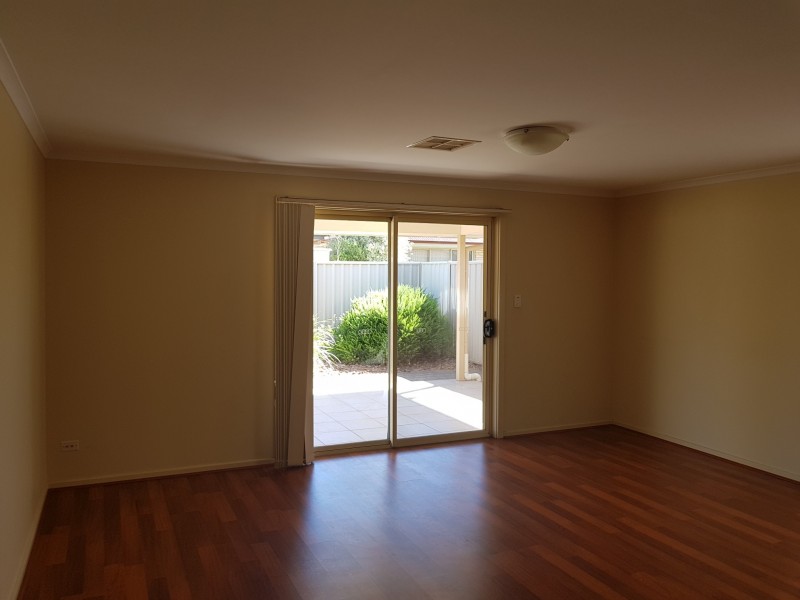 7 Isabel rd, Munno Para West SA 5115