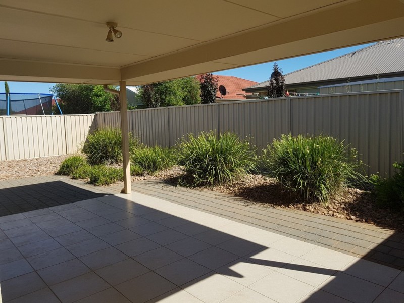 7 Isabel rd, Munno Para West SA 5115