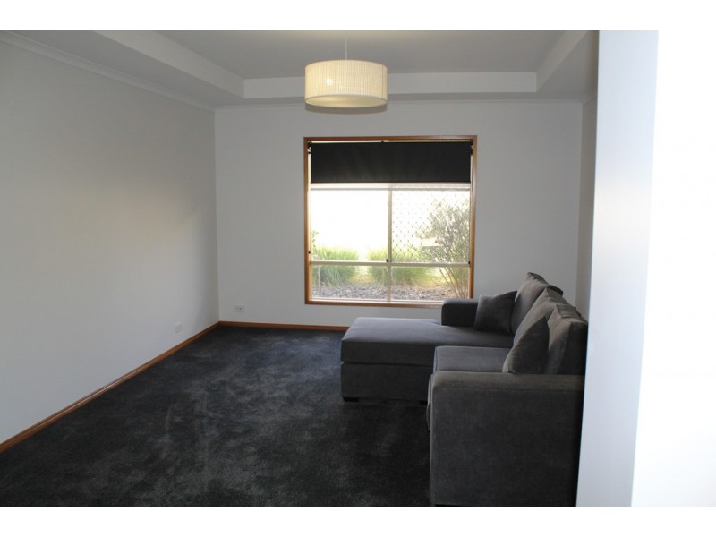 3 Walter Ave, Two Wells SA 5501