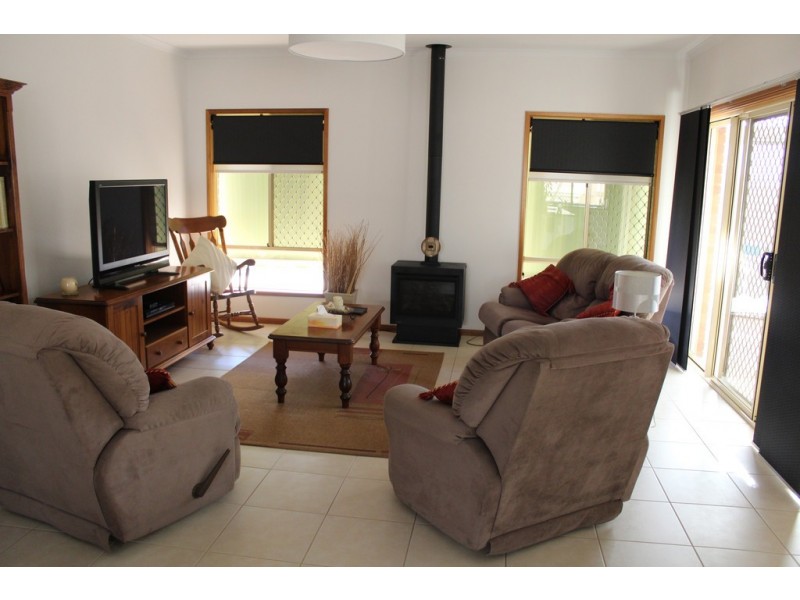 3 Walter Ave, Two Wells SA 5501