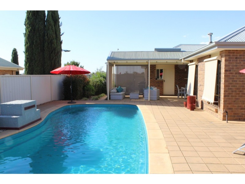 3 Walter Ave, Two Wells SA 5501