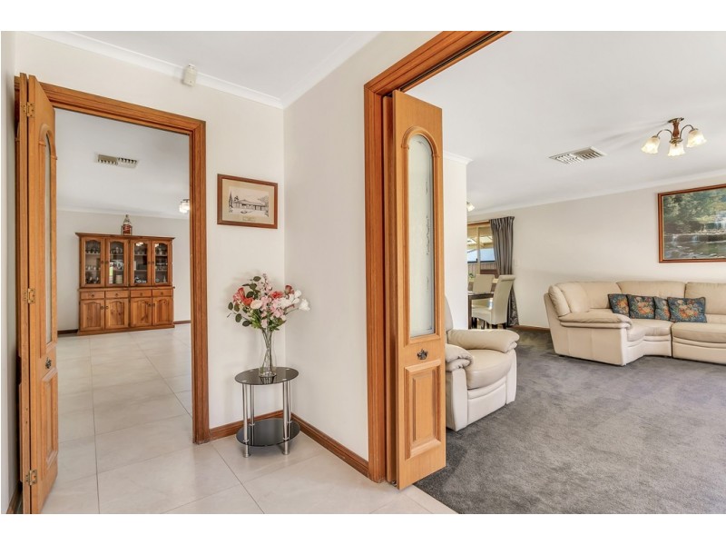 54 Cambridge Terrace, Hillbank SA 5112