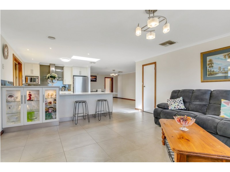 54 Cambridge Terrace, Hillbank SA 5112